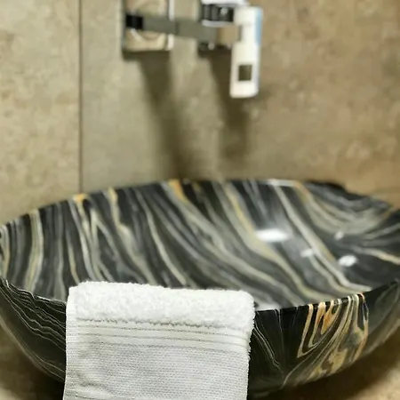 Ekskluzywny Gold Gardenia Z Widokiem Na Morze