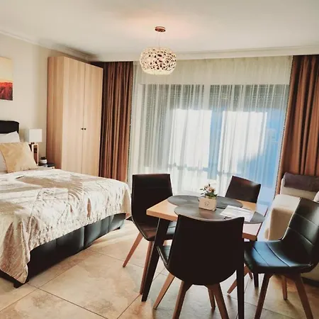 Ekskluzywny Gold Gardenia Z Widokiem Na Morze Апартаменты Дзивнув