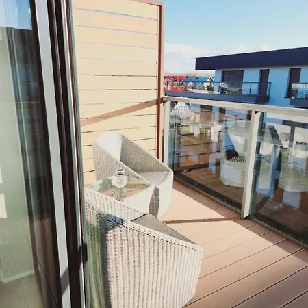 Апартаменты Ekskluzywny Gold Gardenia Z Widokiem Na Morze Дзивнув